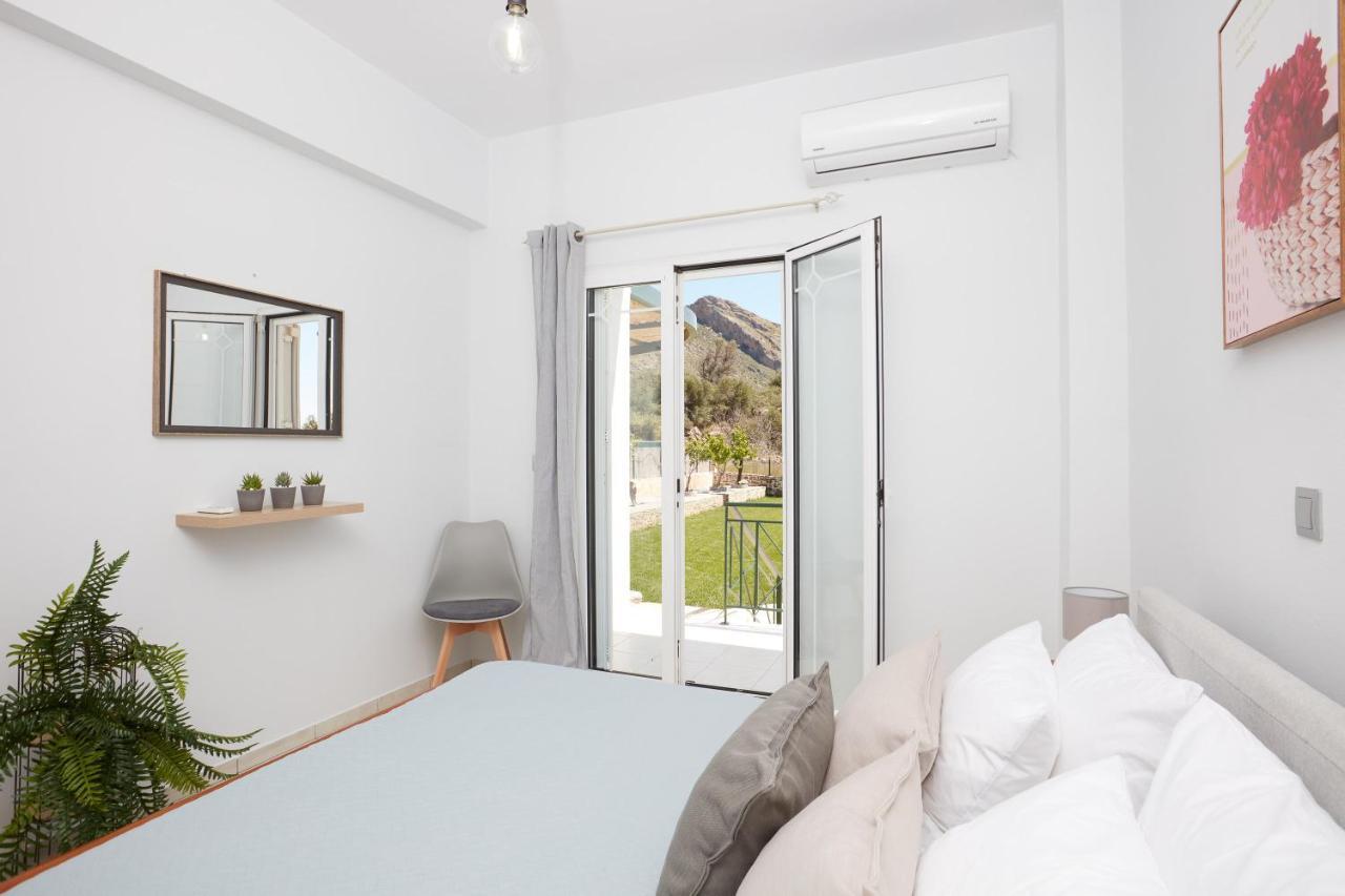 Dafni Villa A Place To Visit Orne Bagian luar foto