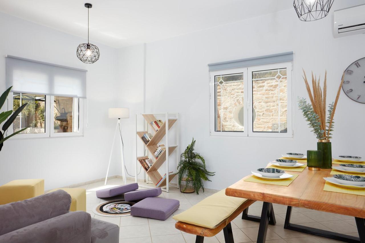 Dafni Villa A Place To Visit Orne Bagian luar foto