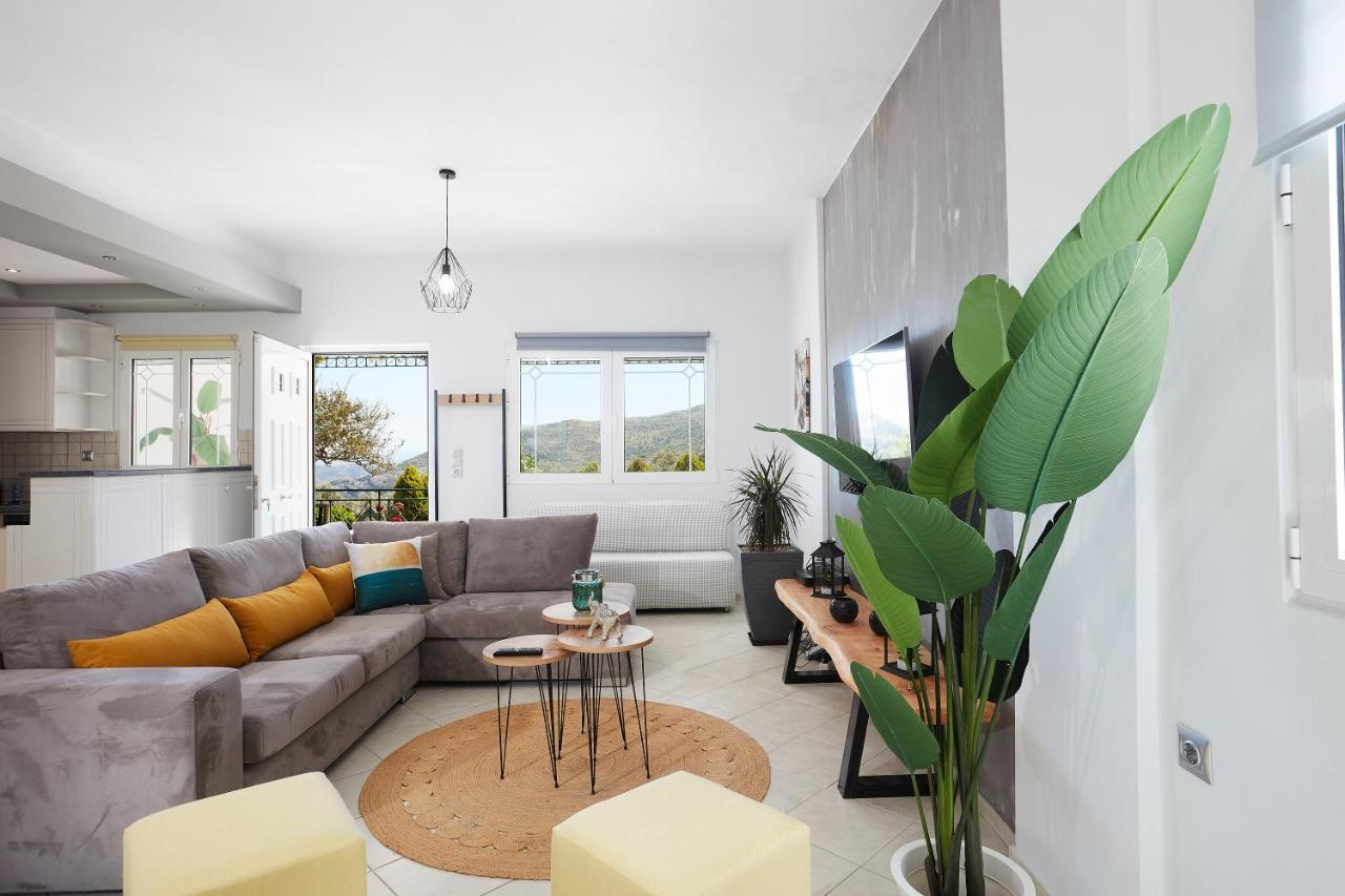 Dafni Villa A Place To Visit Orne Bagian luar foto