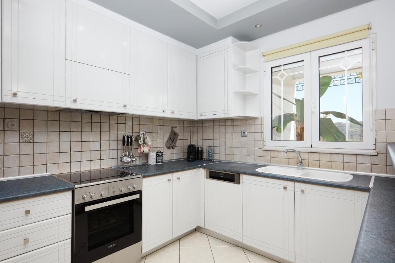 Dafni Villa A Place To Visit Orne Bagian luar foto