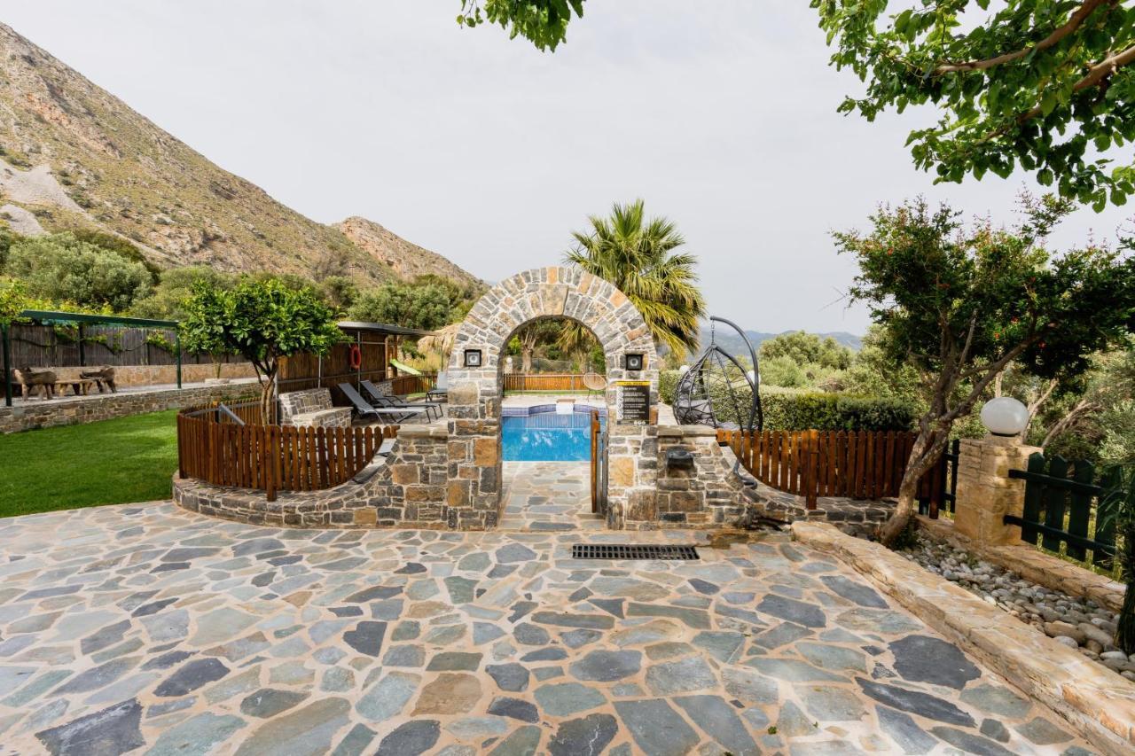 Dafni Villa A Place To Visit Orne Bagian luar foto