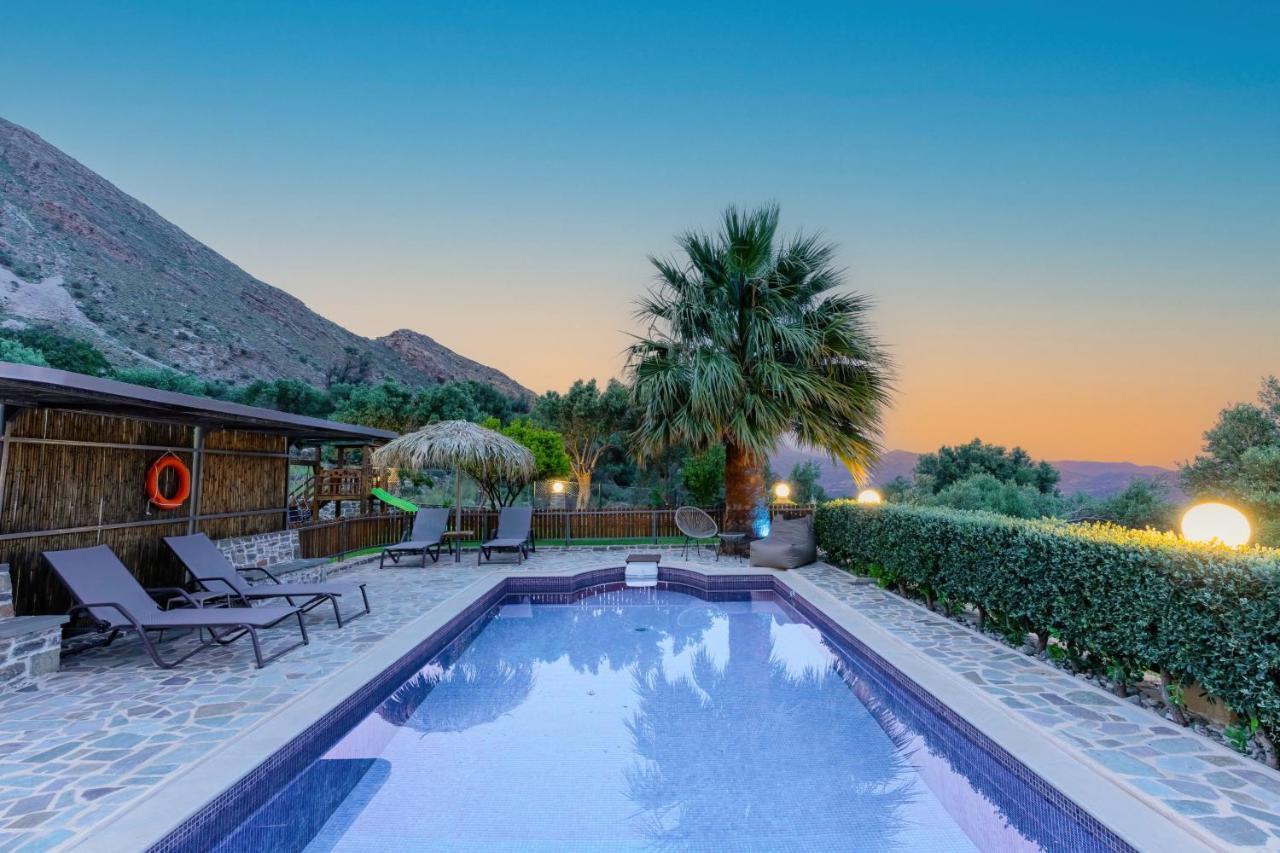 Dafni Villa A Place To Visit Orne Bagian luar foto