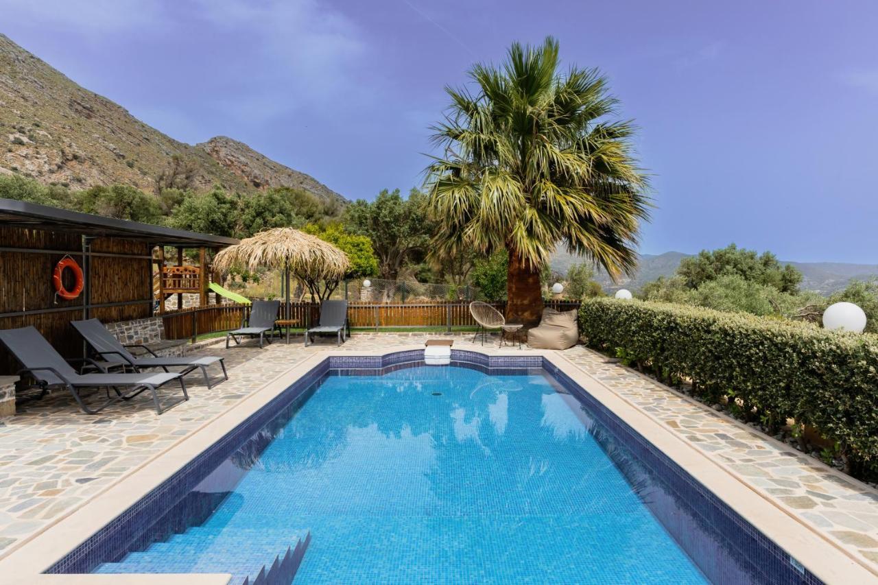 Dafni Villa A Place To Visit Orne Bagian luar foto